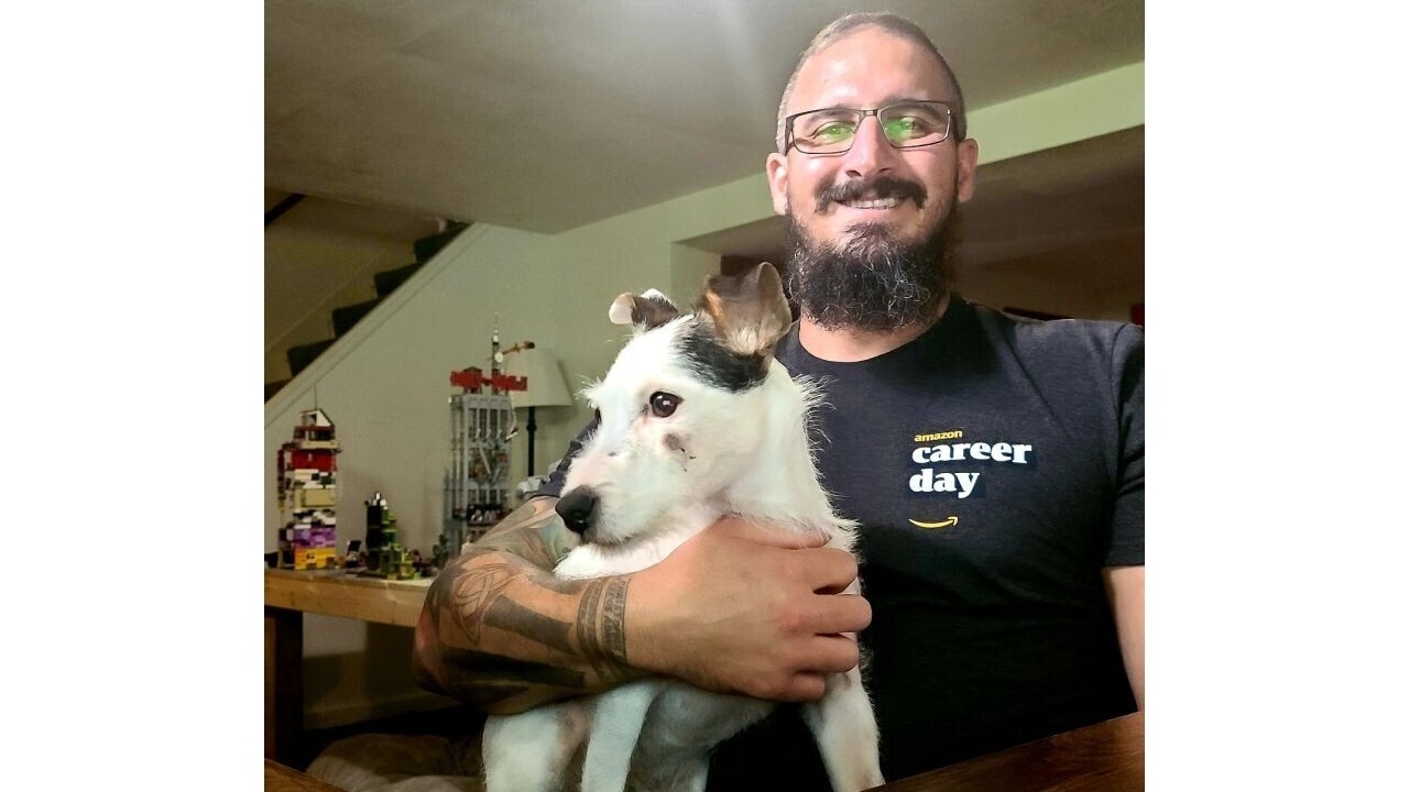 Amazon Career Day recruiter wearing a Career Day T-Shirt.