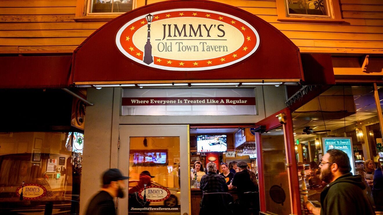 A photo of the entrance of Jimmy's Old Town Tavern in Herndon, Virginia.